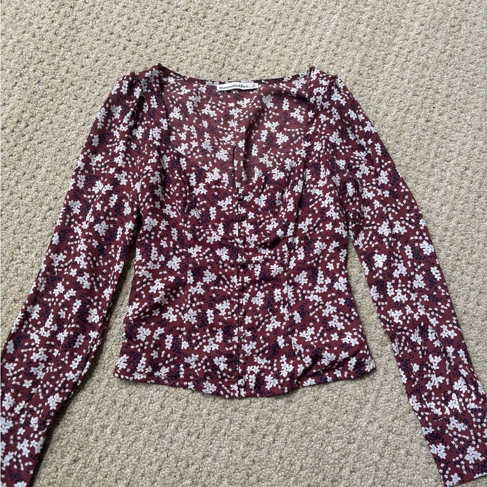 Abercrombie & Fitch Red Puff Sleeve Fitted Blouse